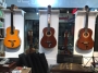 گیتار فروشگاه آویژه در مهرشهر کرج