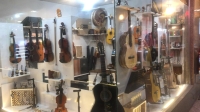 فروشگاه موسیقی آویژه در کرج
