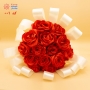دسته گل عروس با گل های سرخ و روبان سفید - کد 001