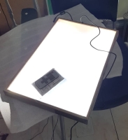 میز نور طراحی پرتابل و قابل حمل