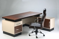 تولید انواع میز و صندلی اداری